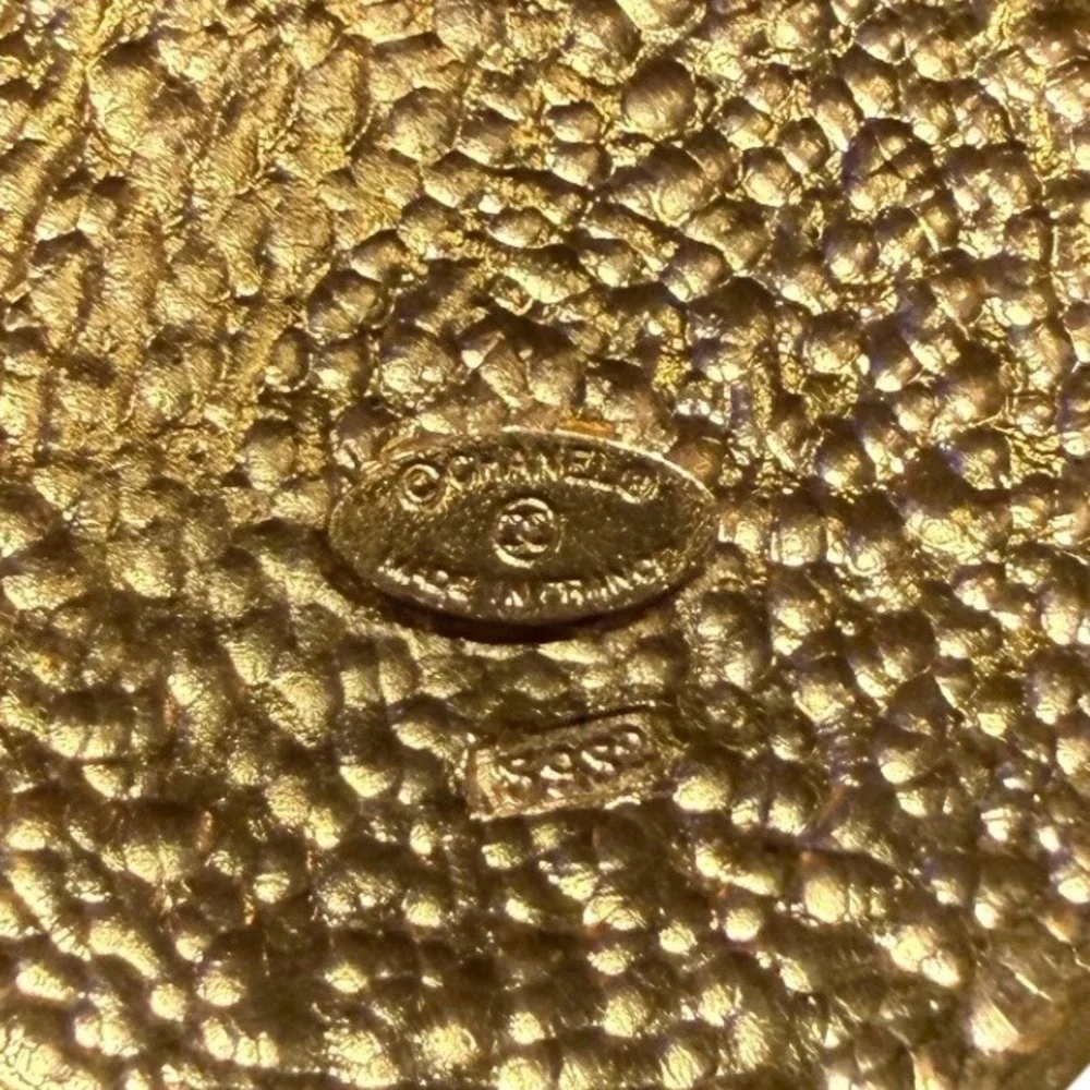 Chanel Medallion Pendant Womens Gold Plated Vintage Crest Logo Made France